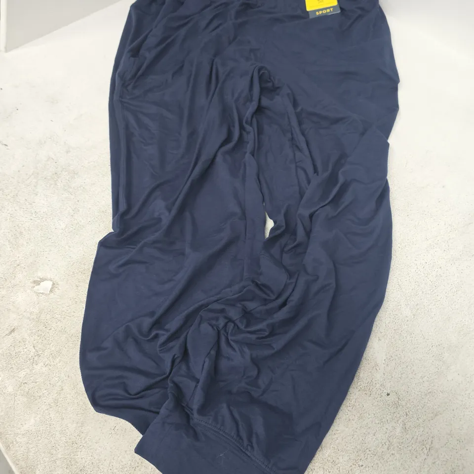 CREW CLOTHING COMPANY SPORT NAVY RELAXED ACTIVE TROUSER – XL