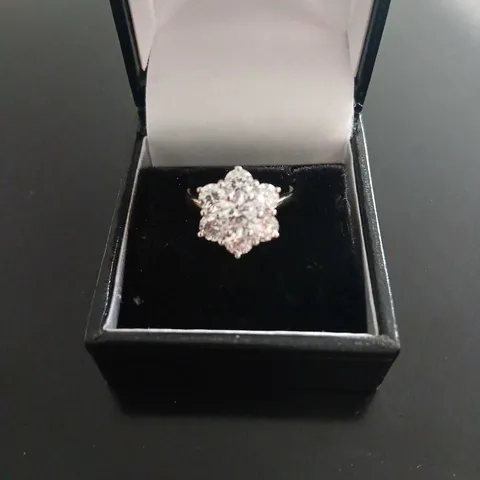 9CT GOLD DAISY CLUSTER RING SET WITH LAB GROWN DIAMONDS WEIGHING +2.38CT