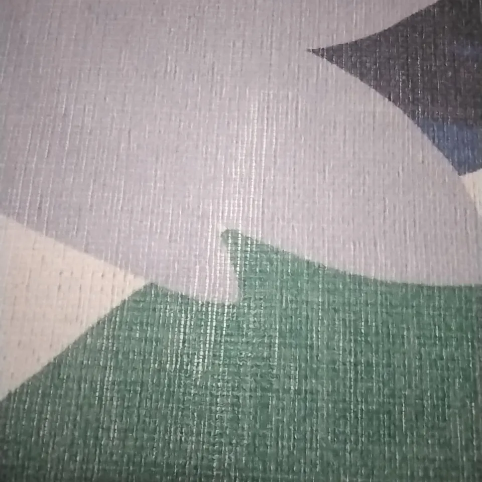 QUALITY DESIGNER RUG APPROXIMATELY 220X160CM