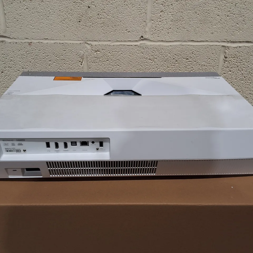 OPTOMA CINEMA-X P2 DLP PROJECTOR IN WHITE