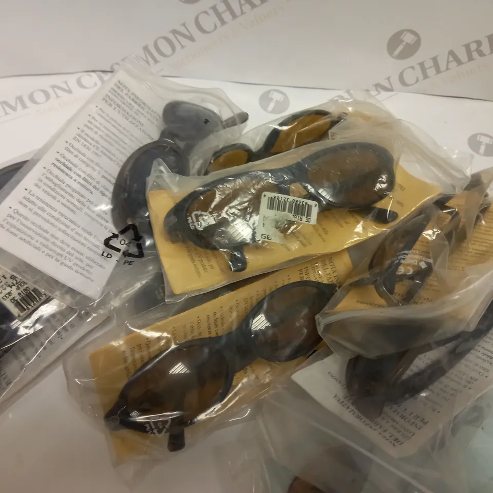 APPROXIMATELY 10 ASSORTED DE RIGO STING SUNGLASSES TO INCLUDE MODELS 6187, 4454, 6135, 6188 ETC.