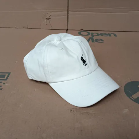 POLO RALPH LAUREN CAP IN WHITE