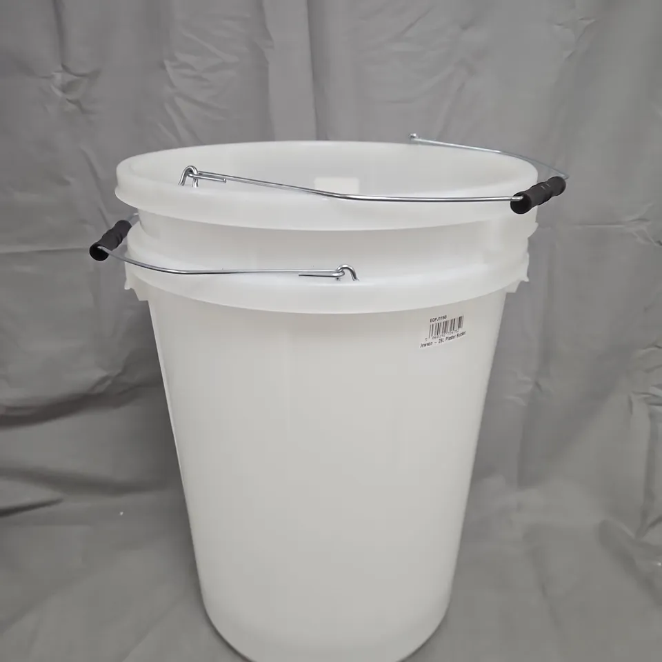 SET OF 2 WHITE PLASTIC 5-GALLON BUCKET WITH LID AND METAL HANDLE