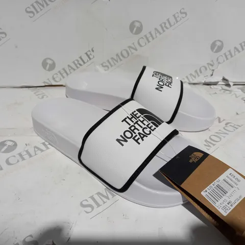 THE NORTH FACE BLACK & WHITE SLIDERS - SIZE 6