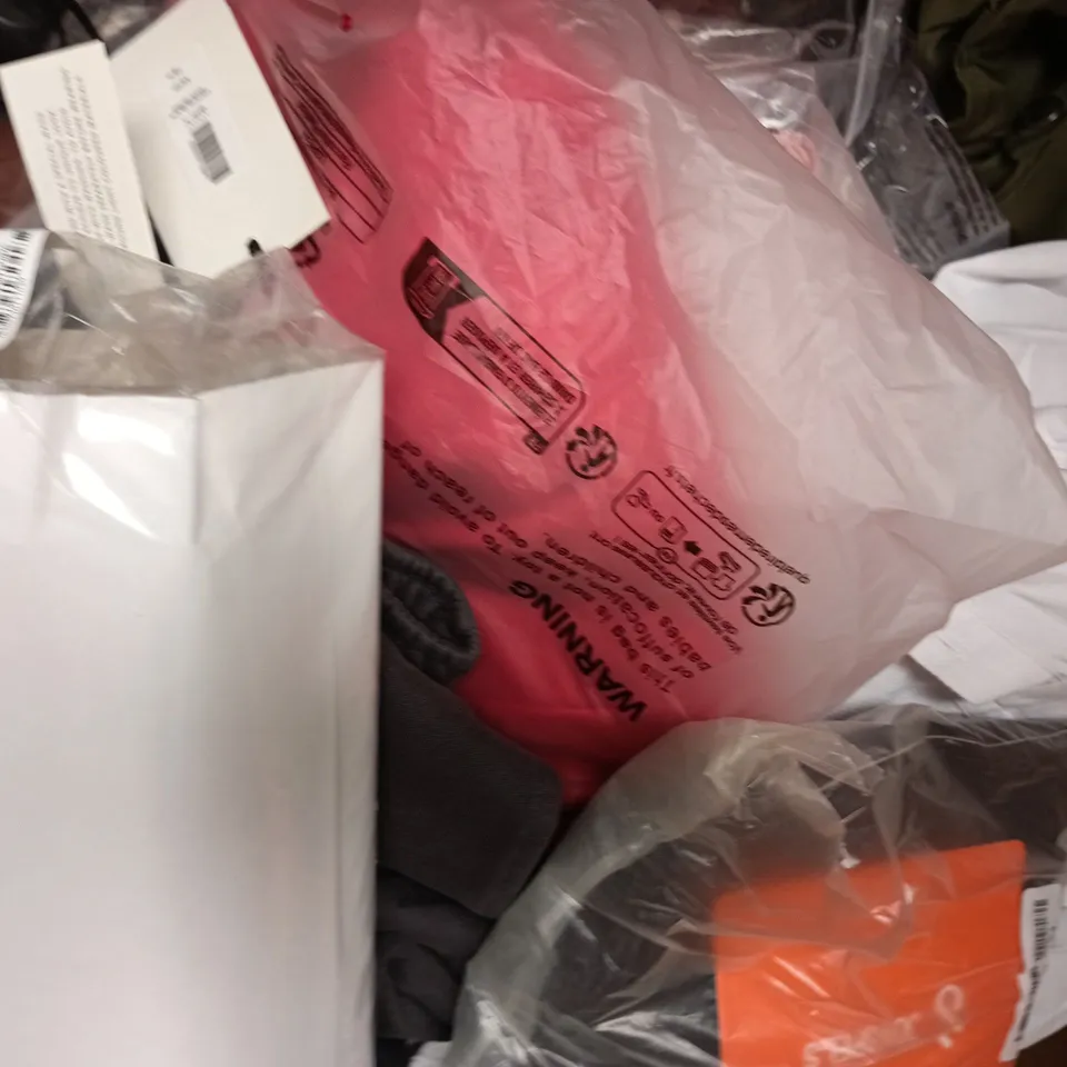 APPROXIMATELY 15 ASSORTED CLOTHING AND FASHION PRODUCTS IN VARIOUS STYLES AND SIZES - COLLECTION ONLY