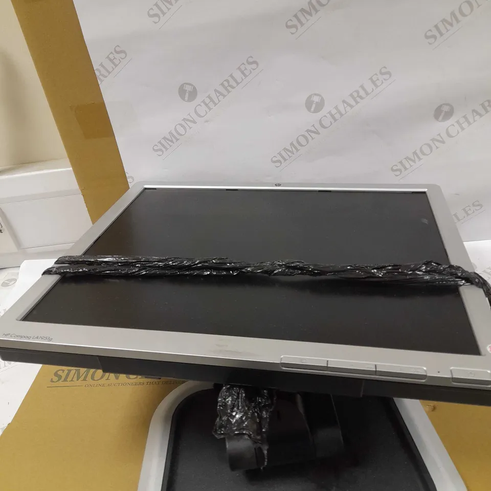 HP COMPAQ LA1951G MONITOR 