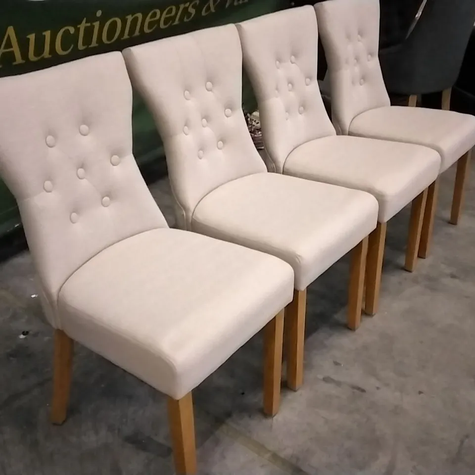 SET OF 4 BEIGE FABRIC BUTTONBACK DINING CHAIRS WITH WOODEN LEGS