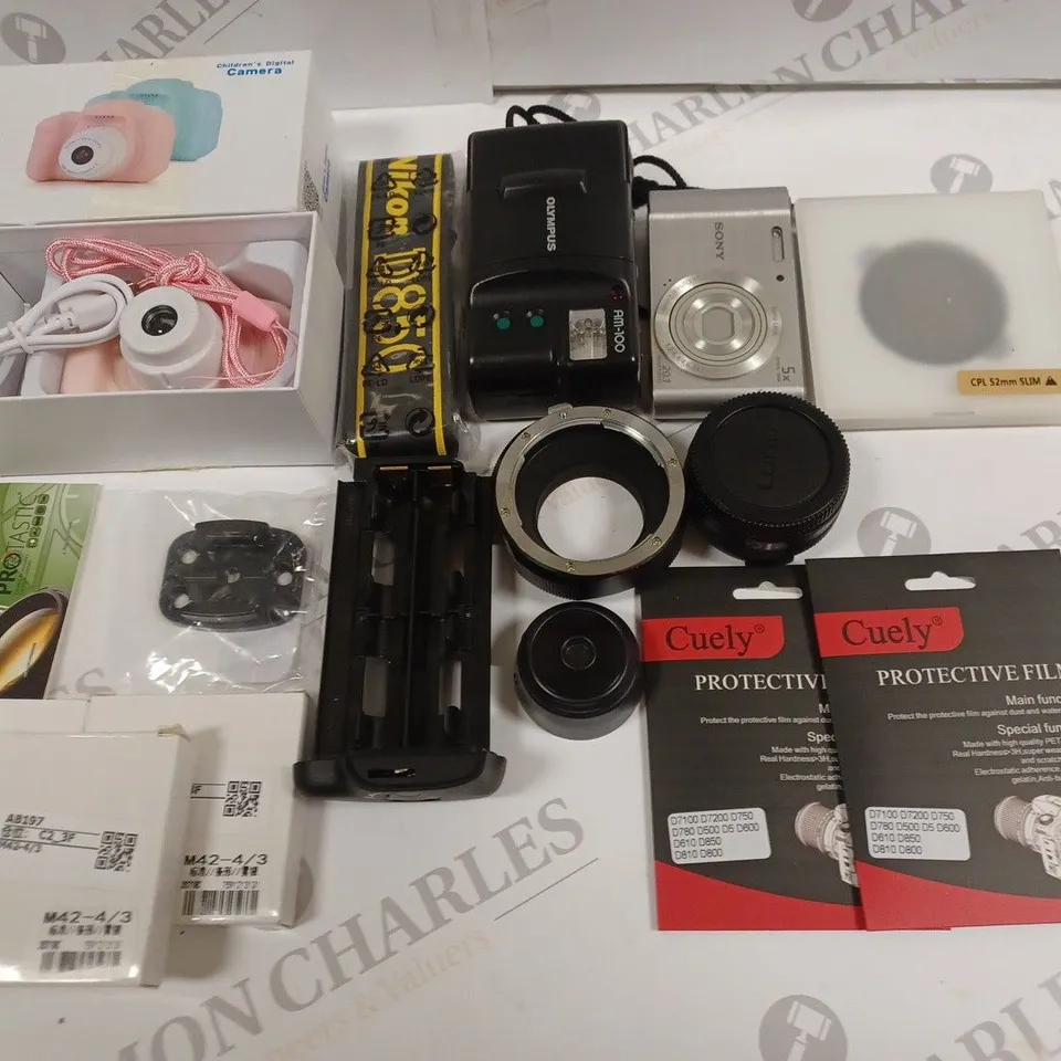LOT OF ASSORTED CAMERAS AND ACCESSORIES TO INCLUDE SONY CYBERSHOT DSC-W800 AND PANASONIC LUMIX H-H014A LENS
