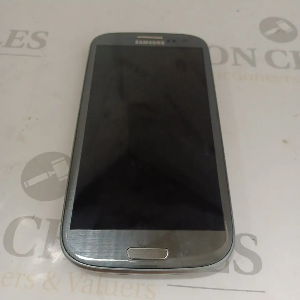 SAMSUNG MOBILE PHONE - NO BATTERY