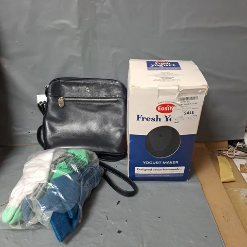APPROXIMATELY 10 HOUSEHOLD ITEMS TO INCLUDE YOGURT MAKER, HANDBAG AND SOCKS