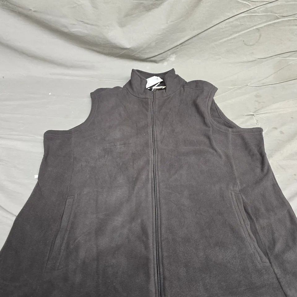 MOUNTAIN WAREHOUSE GILLET SIZE 20