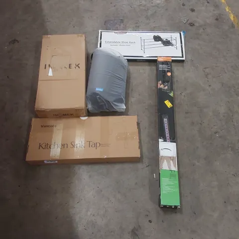 PALLET OF ASSORTED ITEMS INCLUDING: KITCHEN SINK TAP, KIDS SCOOTER, EXTENDABLE SHOE RACK, CUSHION, LED AQUARIUM LIGHT ECT