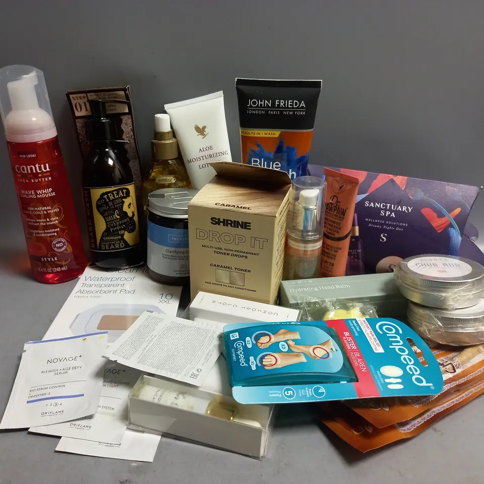 APPROXIMATELY 20 ASSORTED HEALTH AND BEAUTY PRODUCTS TO INCLUDE SHRINE DROP IT TONER DROPS, CANTU SHEA BUTTER WAVE WHIP CURLING MOUSSE, FOREVER ALOE MOISTURISING LOTION