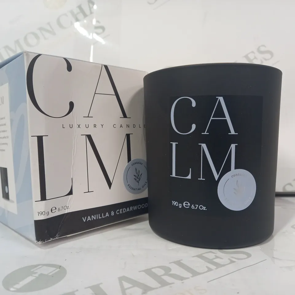 CALM VANILLA & CEDARWOOD LUXURY CANDLE