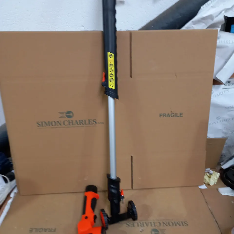 YARDFORCE CORDLESS 4 IN 1 TOOL COLLECTION