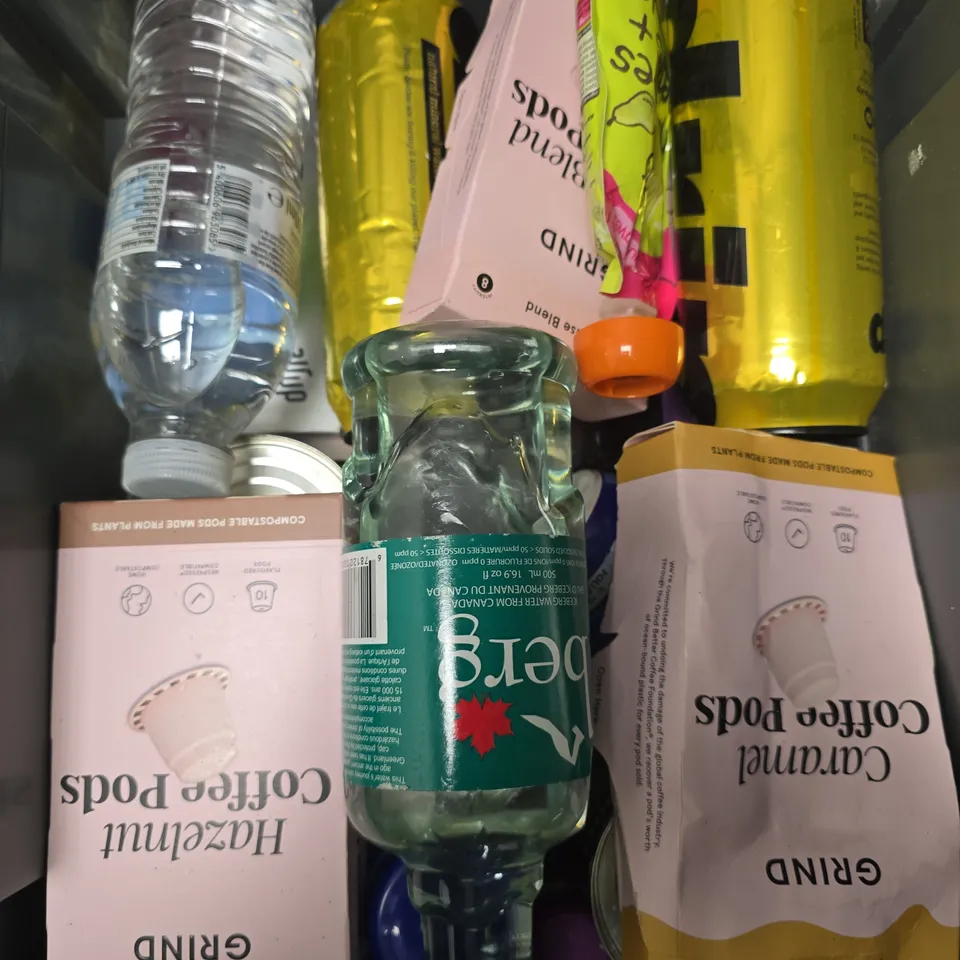 APPROXIMATELY 10 ASSORTED FOOD/DRINK PRODUCTS TO INCLUDE DRIP WATER, GRIND COFFEE PODS, ELLA'S KITCHEN BABY FOOD ETC 