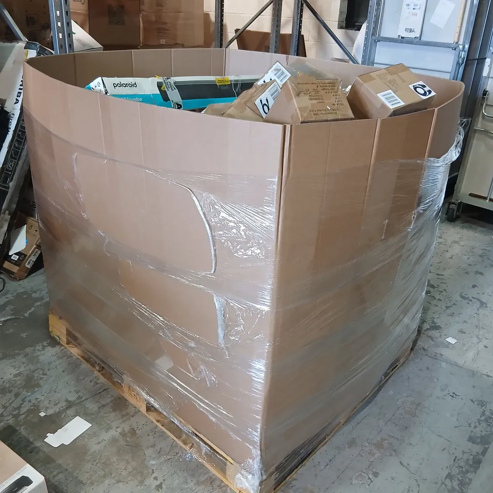 LARGE PALLET OF ASSORTED UNPROCESSED RAW RETURNS TO INCLUDE; 