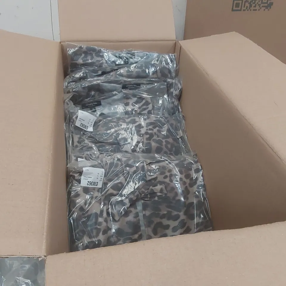 BOX CONTAINING APPROXIMATELY 16x BRAND NEW ANIMAL PRINT BOW SMOCK TOPS - SIZE 18