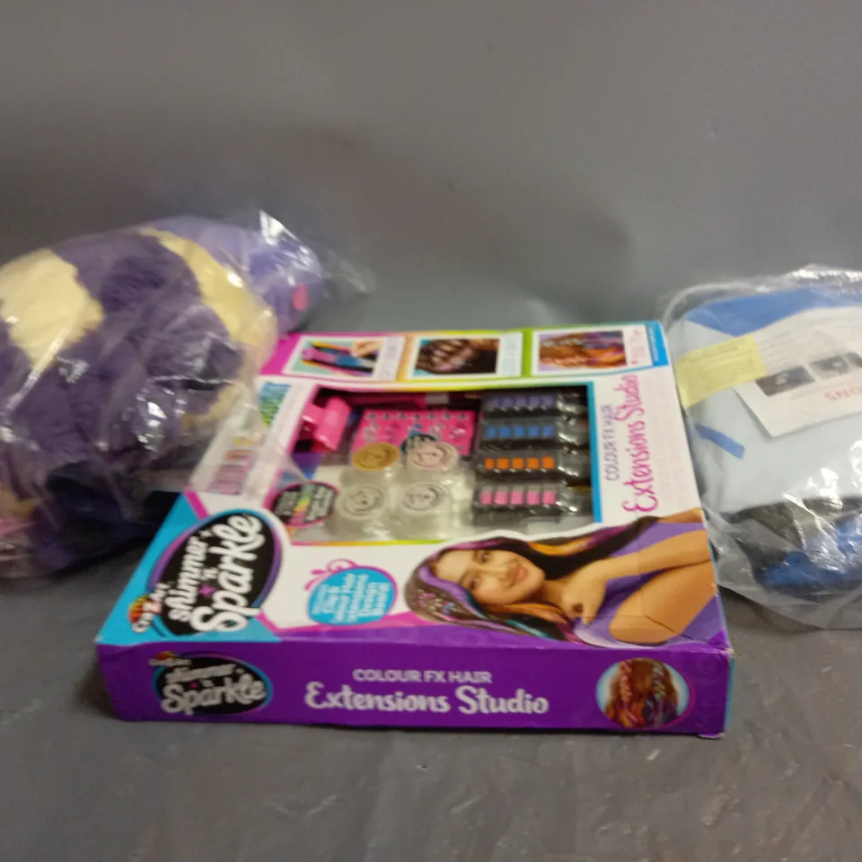 BOX OF ASSORTED TOYS AND GAMES TO INCLUDE EXTENSIONS STUDIO, TEDDIES AND CARD GAME