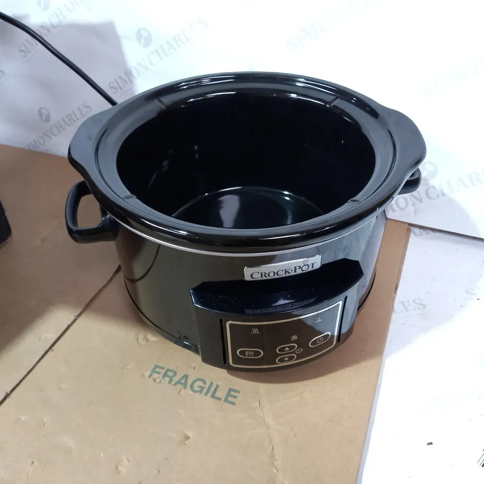 CROCK POT SLOW COOKER 