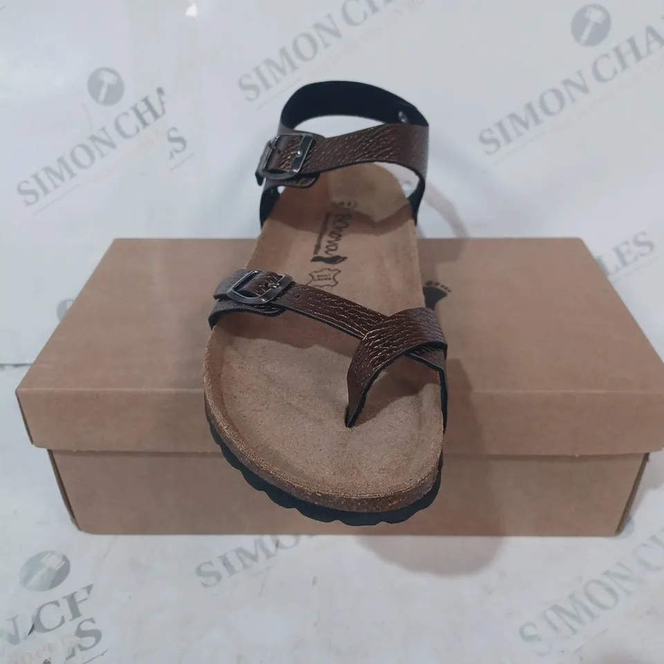 BOXED BONOVA SANDALS IN METALLIC BRONZE COLOUR SIZE 8