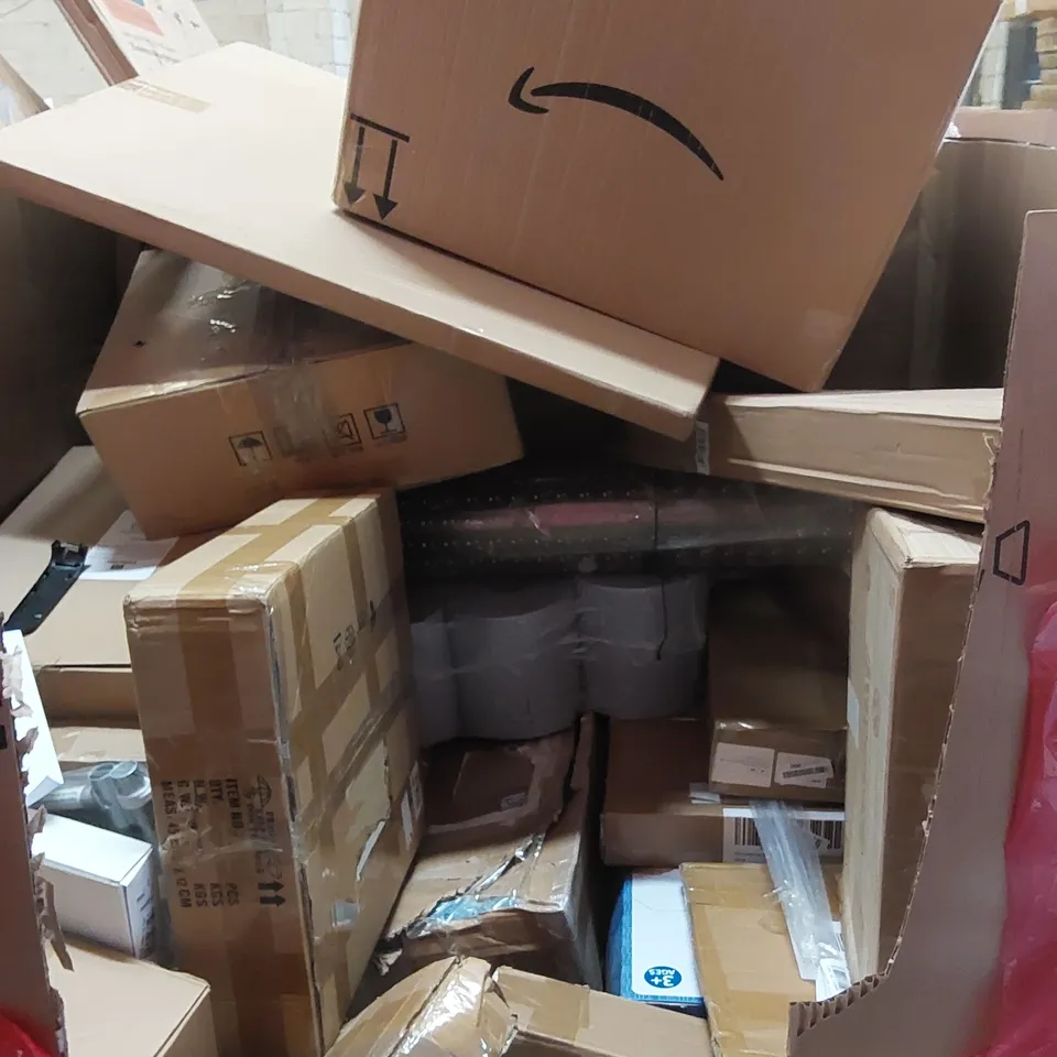 PALLET OF ASSORTED HOUSEHOLD GOODS AND PRODUCTS TO INCLUDE; ANTI-SLIP MATT, PAPER TOWELS, PUMPKIN GARLAND, BOXED FURNITURE ETC