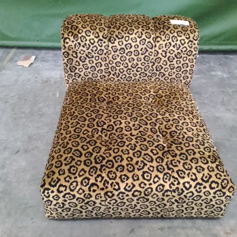 QUALITY DESIGNER SOFOLOGY SOFA SECTION - CHEETAH PRINT FABRIC 