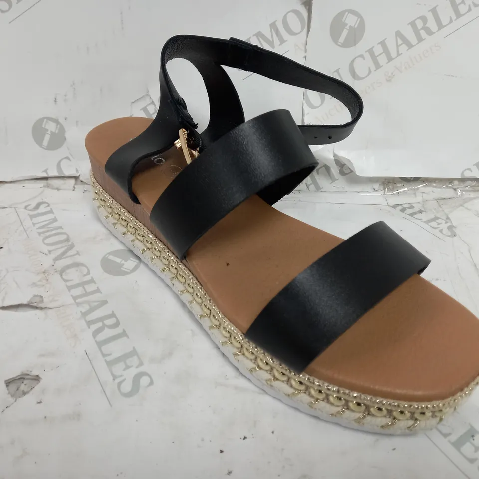 PAIR OF STUDIO OPEN TOE RAISED SANDLES - SIZE 7