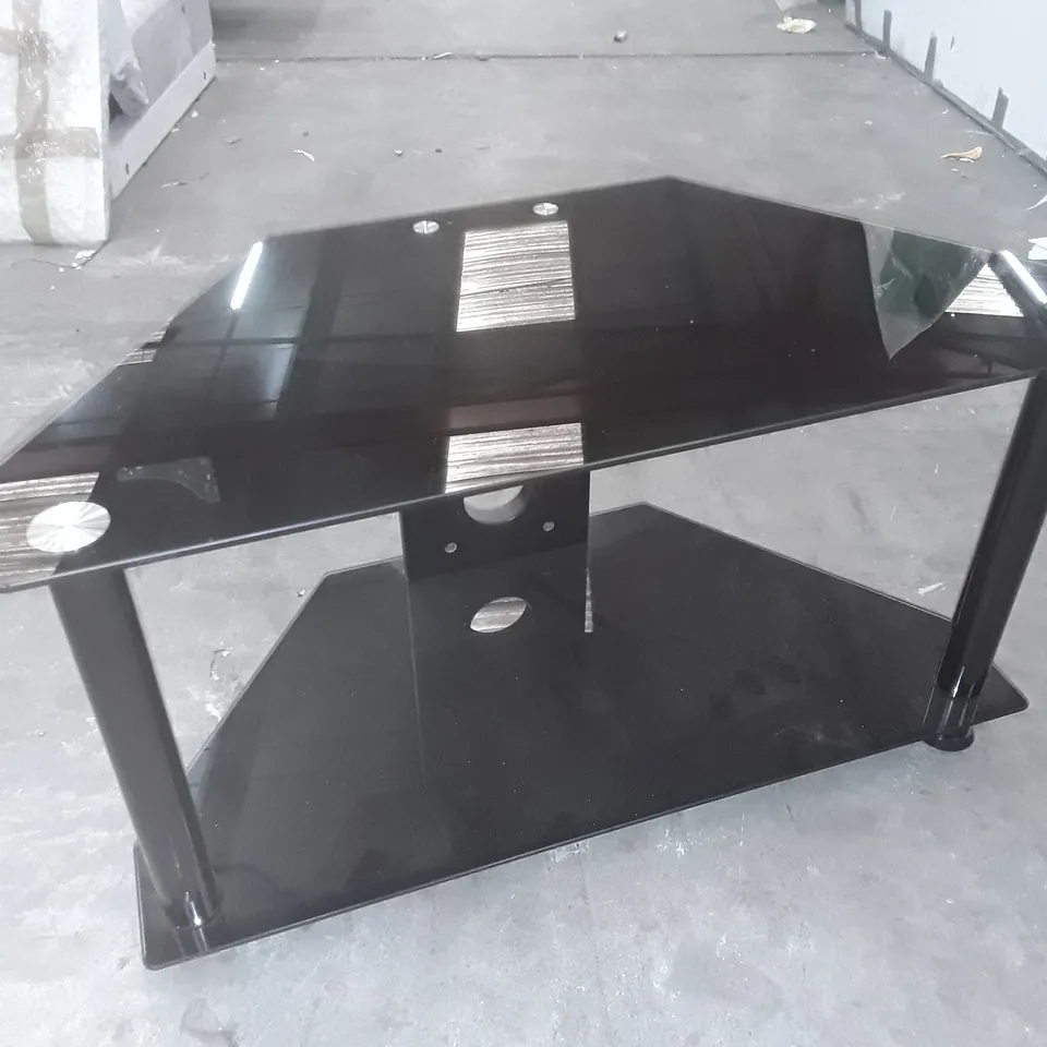 BLACK GLASS CORNER MEDIA UNIT