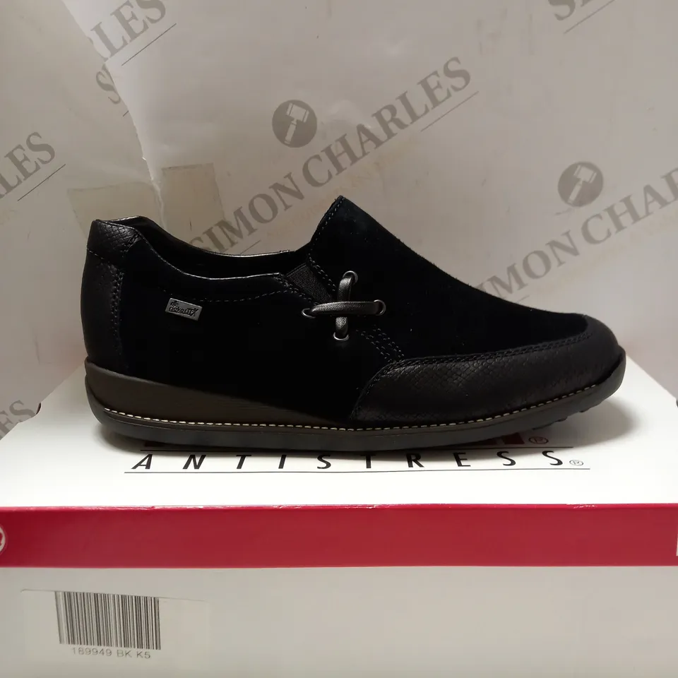 RIEKER BLACK SHOE BOOTS - SIZE 5