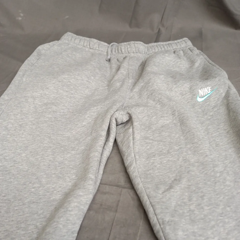 NIKE FLEECE JOGGING PANTS - MEDIUM