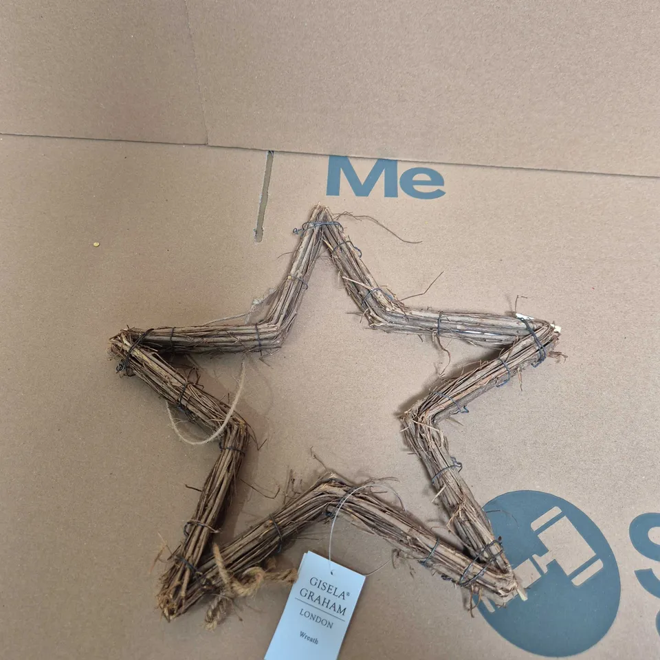 BOX OF APPROX 12 GISELLA GRAHAM LONDON TWIG STAR WREATH