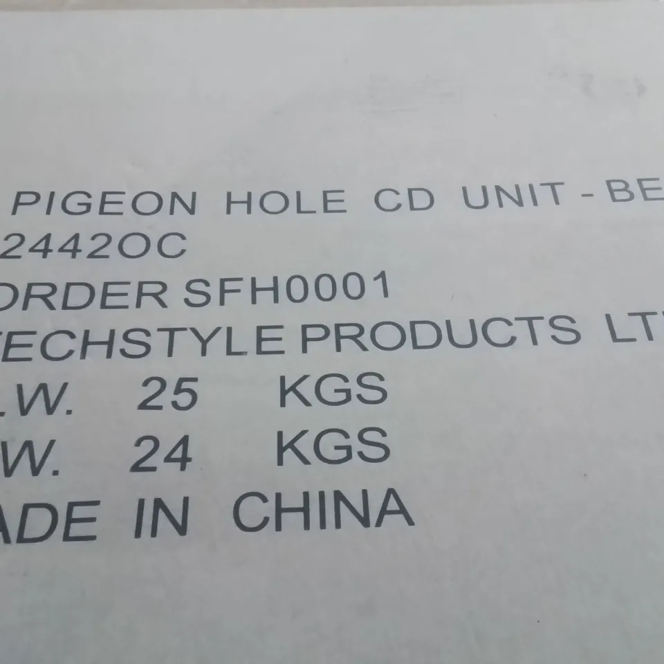 PALLET CONTAINING LARGE QUANTITY OF PIGEON HOLE CD UNIT - BEECH