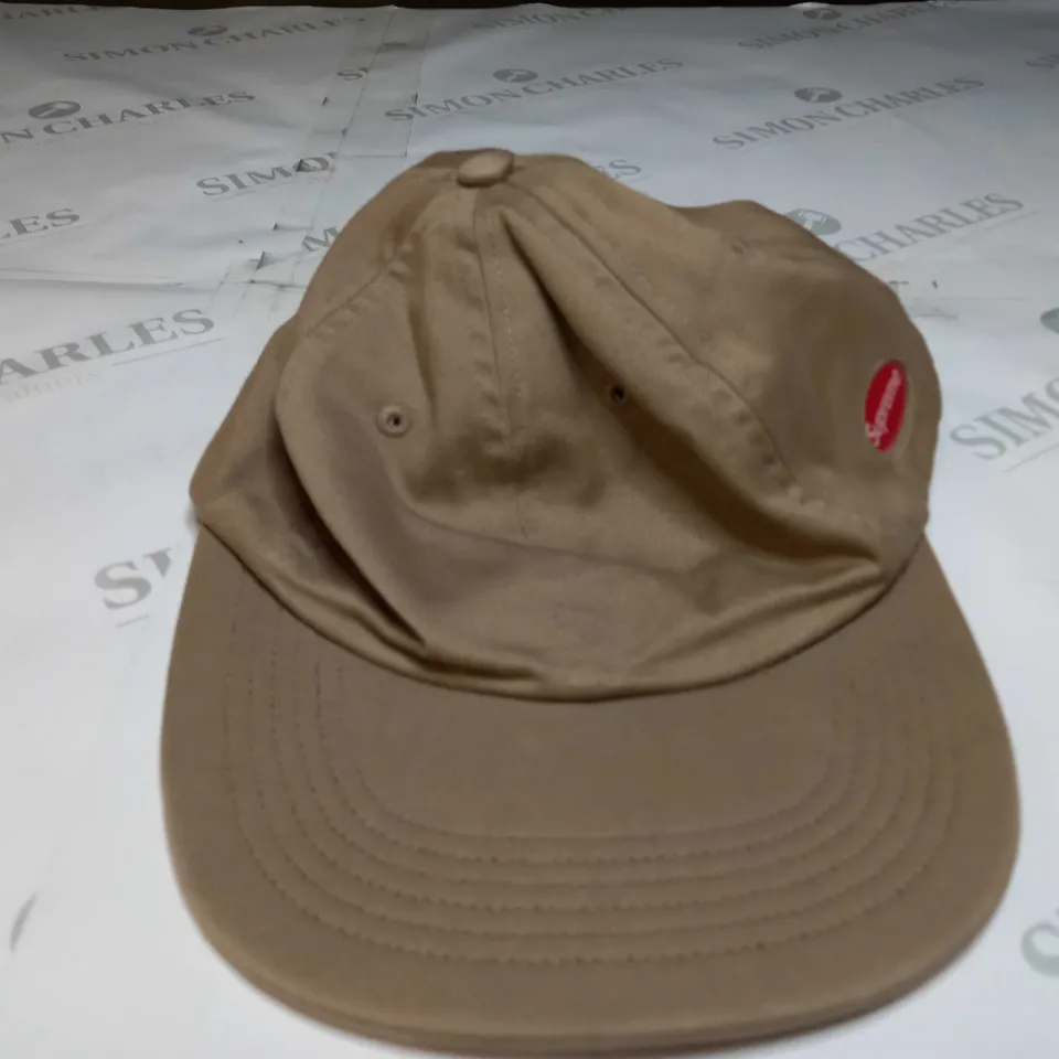 SUPREME CAP IN LIGHT BROWN