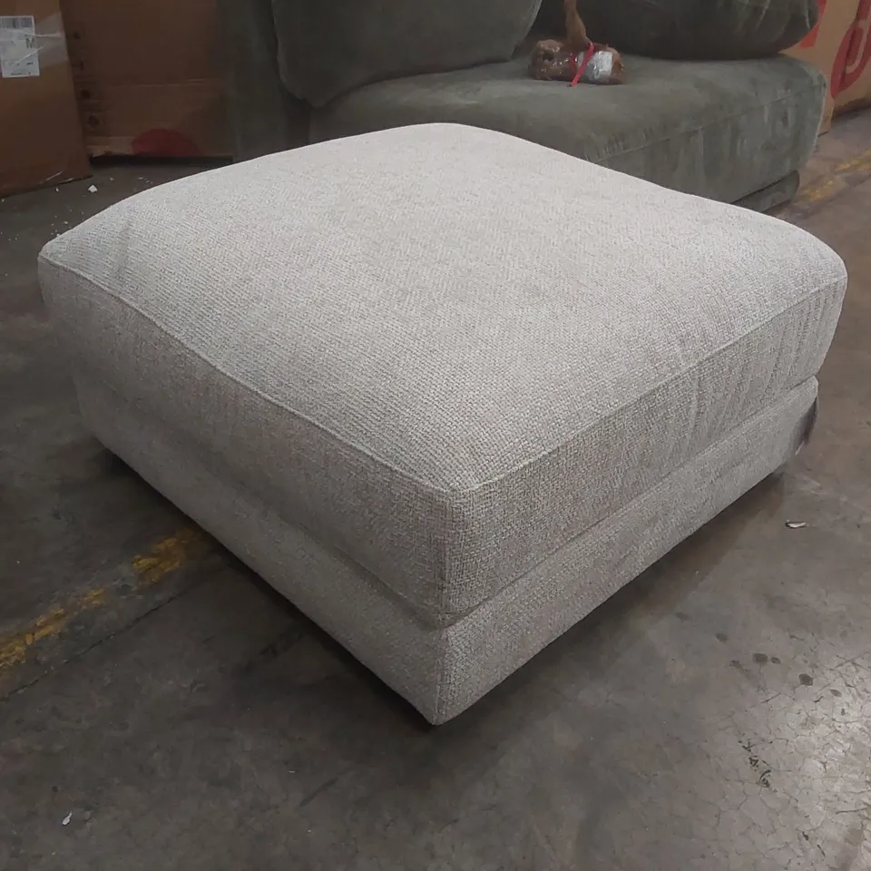 DANETTI UPHOLSTERED FOOTSTOOL WITH WHEELS 