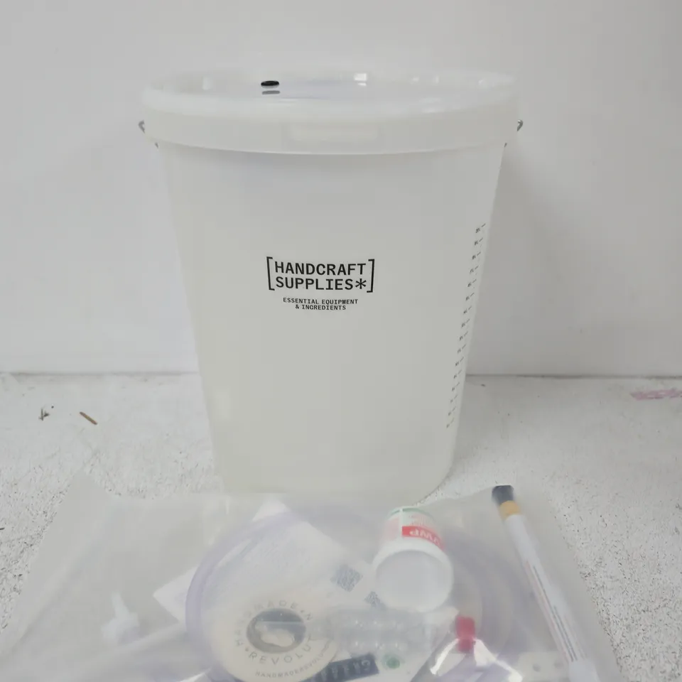 HANDCRAFT SUPPLIES ESSENTIALS EQUIPMENT & INGREDIENTS BUCKET KIT
