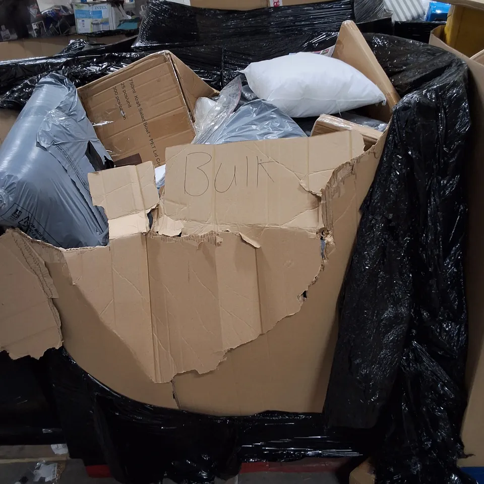PALLET CONTAINING ASSORTED HOUSEHOLD PRODUCTS INCLUDING  PILLOWS, GRANITE CHOPPING BOARD, STORAGE TUBS & HOPPA SHOPPING TROLLEY
