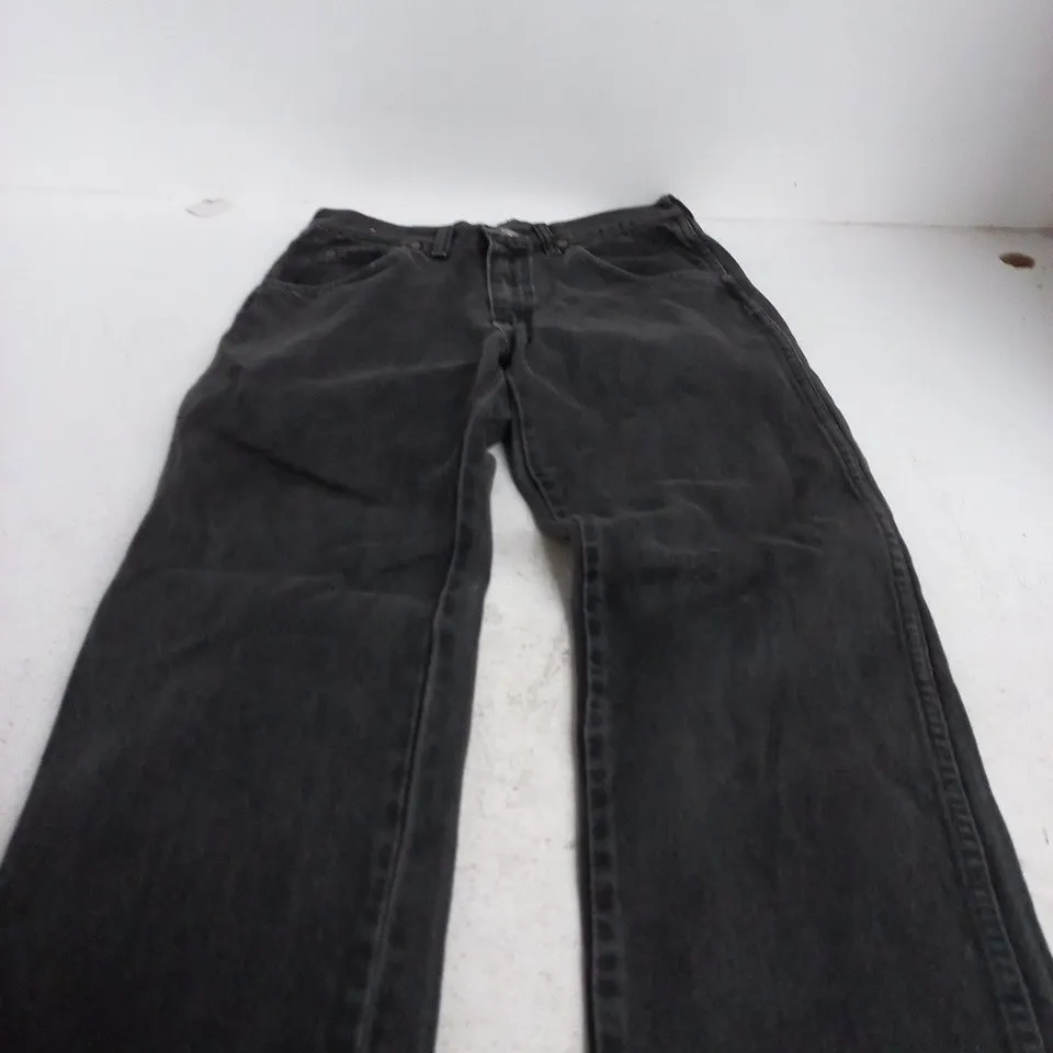 WRANGLER MEN'S REGULAR FIT JEANS – BLACK DENIM, WAIST 30 LENGTH 30 