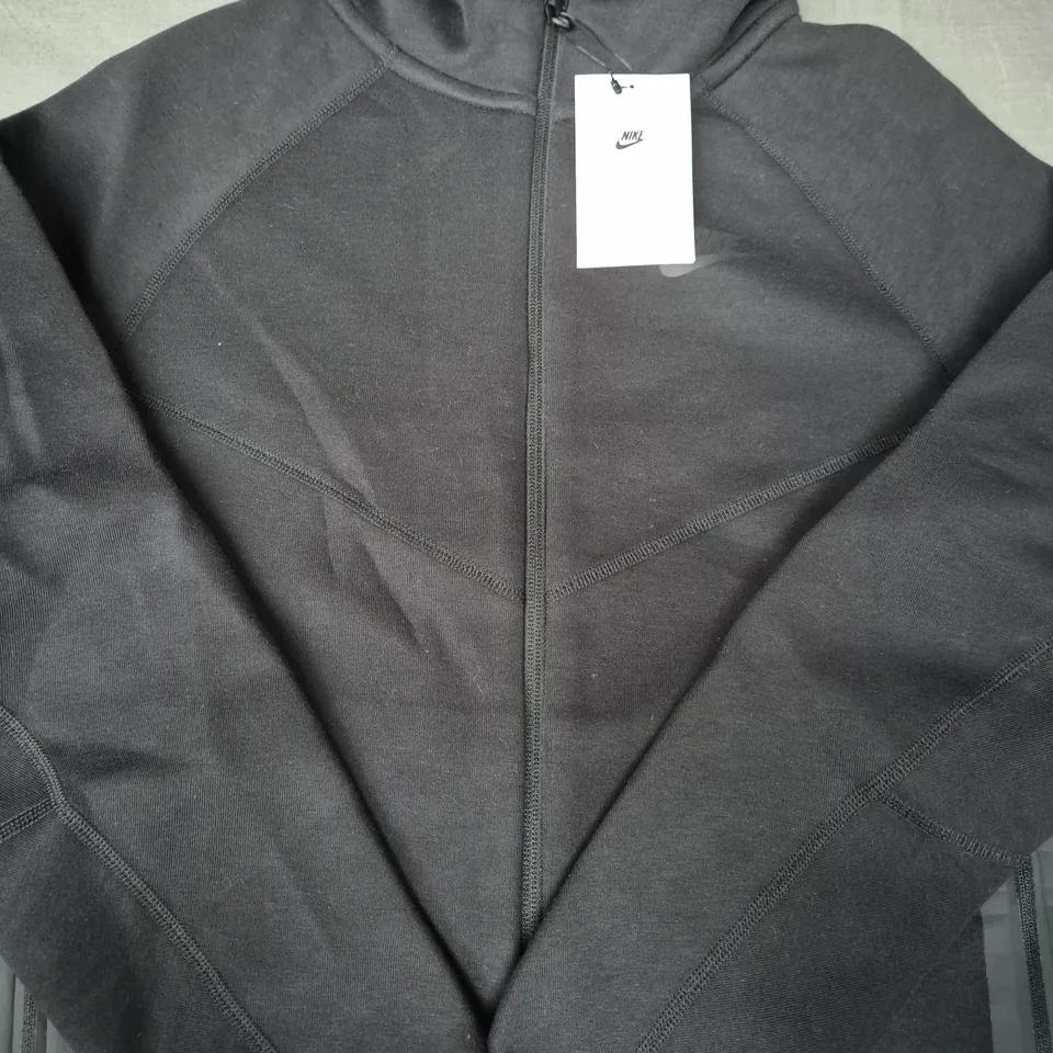 NIKE KID'S ZIP-UP HOODIE IN BLACK SIZE XL