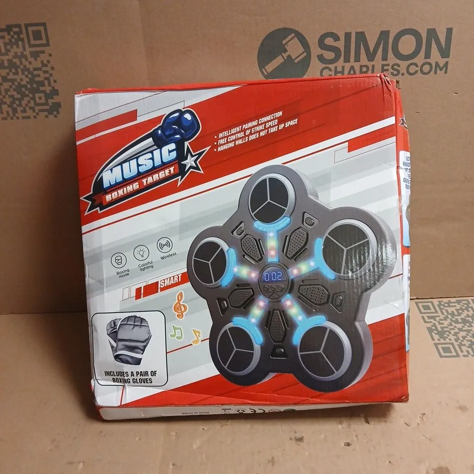 GLOVE BOXING MUSIC BOXING TARGET GAME BOXED
