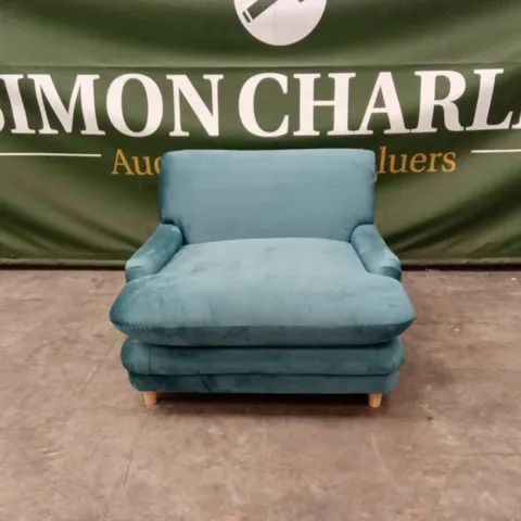 LPD HOME PLUMPTON CHAIR, PEACOCK BLUE VELVET