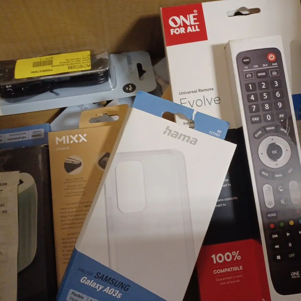 APPROXIMATELY 20 ASSORTED TECH PRODUCTS TO INCLUDE DAB+ RADIO, DVD PLAYER, BIG BUTTON LANDLINE PHONE 