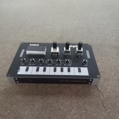 BOXED NUTEKT NTS 1 DIGITAL SYNTHESIZER KIT
