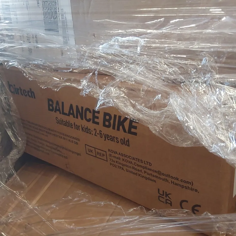 PALLET CONTAINING A LARGE QUANTITY OF ASSORTED CONSUMER PRODUCTS INCLUDING: FOLDING WAGON, MUSTAR DIGITAL PIANO, BALANCE BIKE ECT