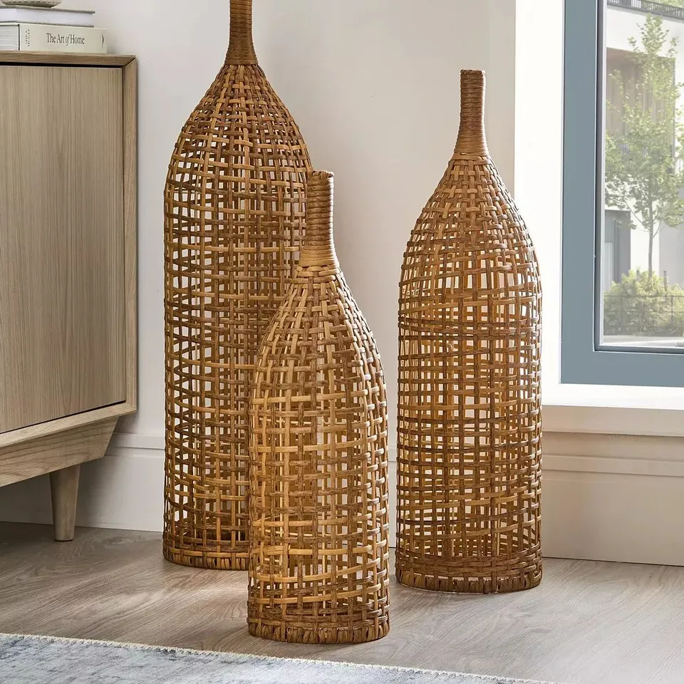 BOXED SET OF 3 NESTING VASES (1 BOX)