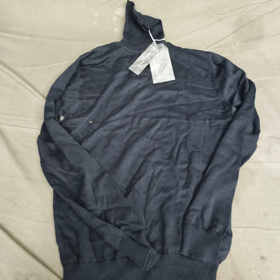 BRAVE SOUL LONDON TURRTLE NECK SWEATER IN NAVY - LARGE