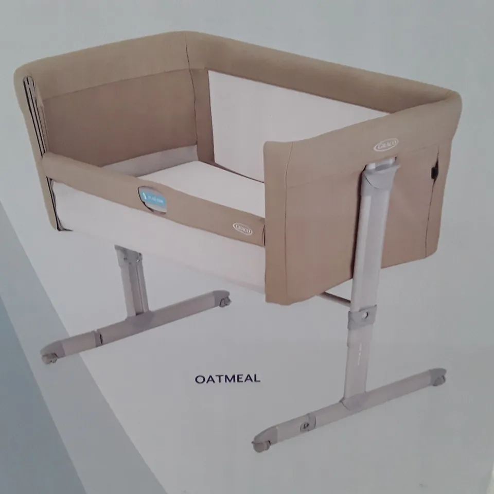 BOXED SWEET2SLEEP BEDSIDE BASSINET - OATMEAL  RRP £119