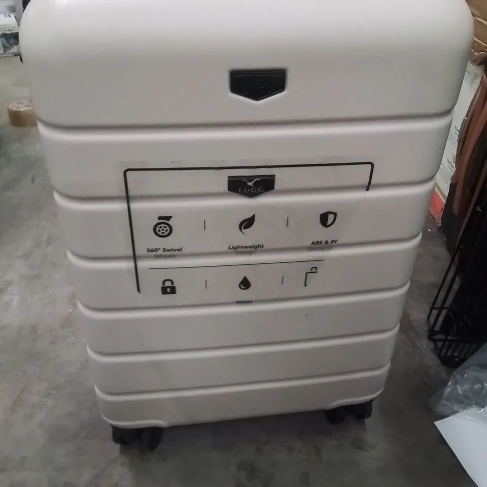 LUGG TRAVEL SUITCASE