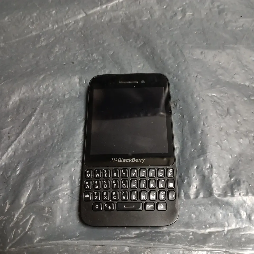 BlackBerry Smartphone with QWERTY Keyboard