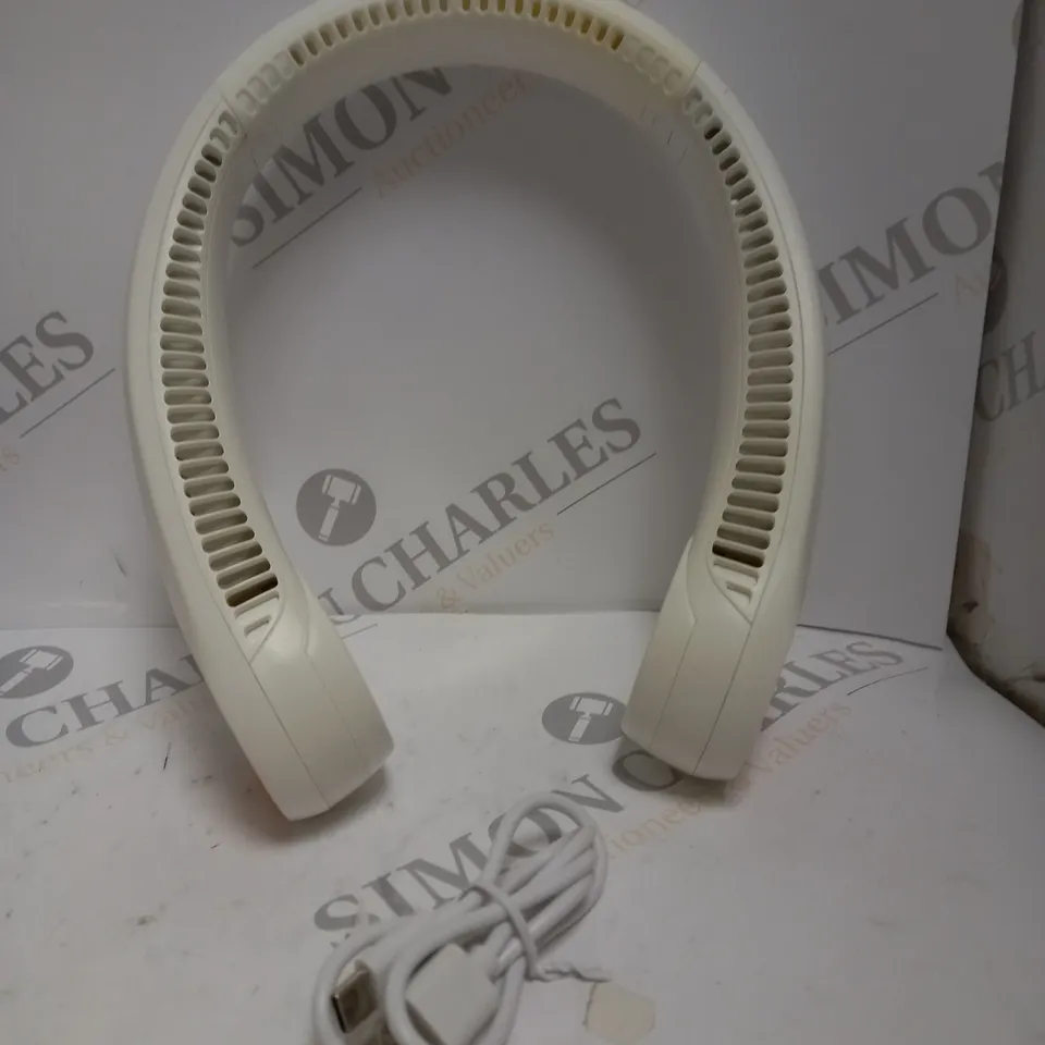 BOXED M5 NATURAL WIND NECK FAN